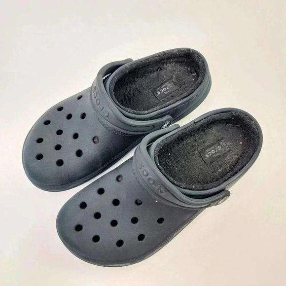 Classic Black Lined Crocs - 9 - Picture 1 of 11